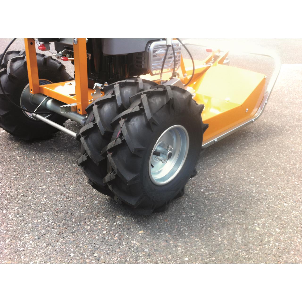 100000960 Doppelbereifung